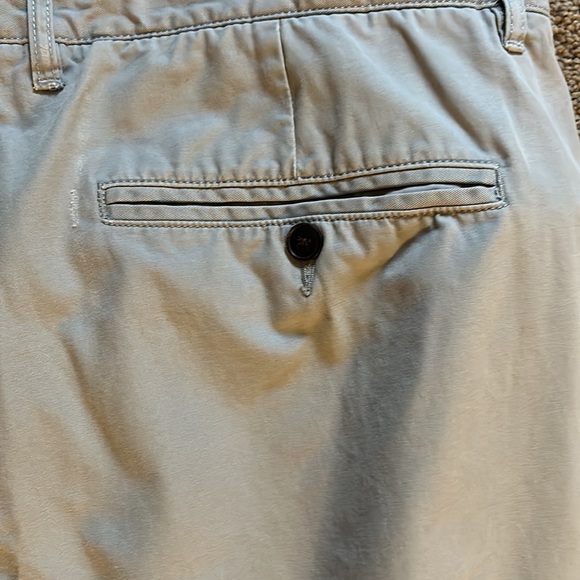 H&M Men”s Chino Pant - Slim Fit. - Picture 3 of 4